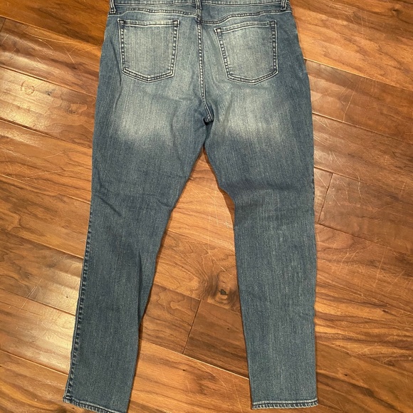 Jeans - Picture 2 of 2